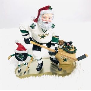 Danbury Mint, Santa Claus Hockey Figurine